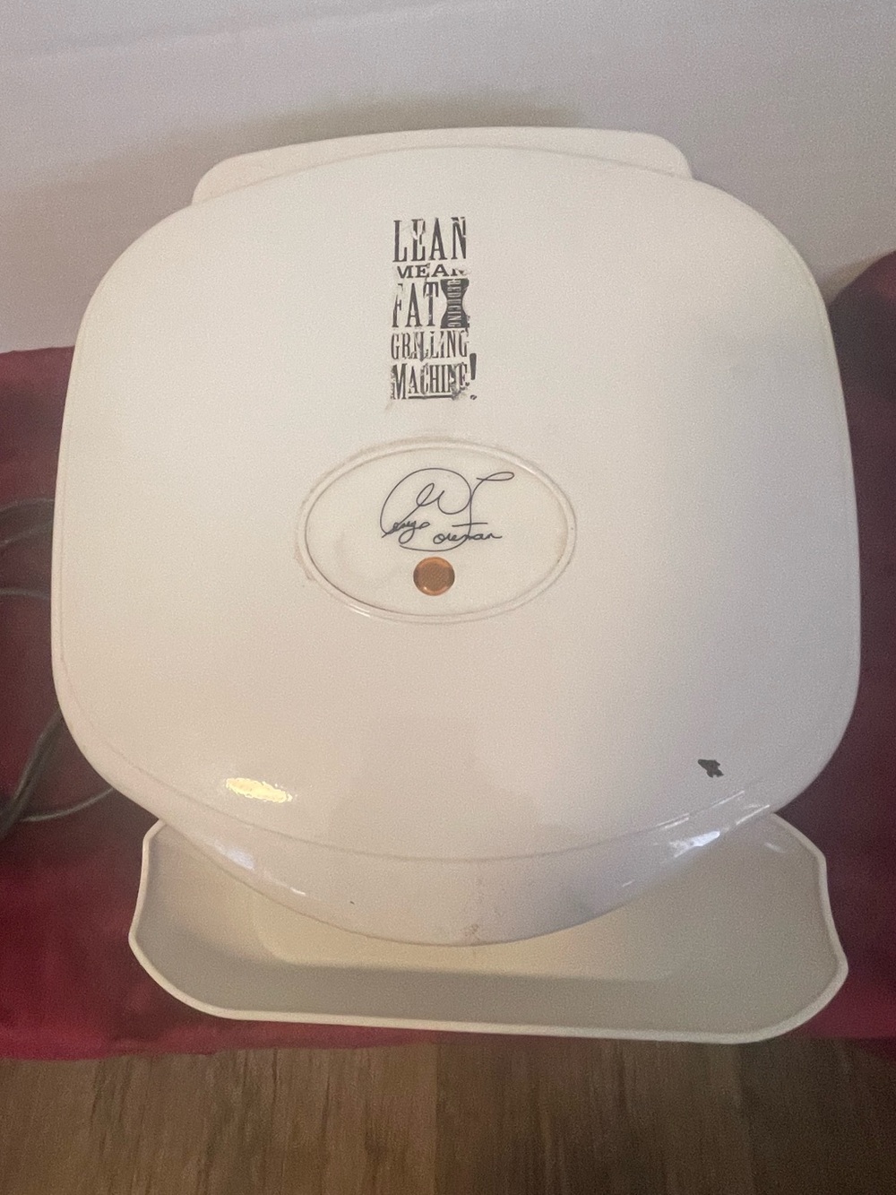 Glossy White, Easy To Clean, George Foreman Grilling Machine. Smaller Size